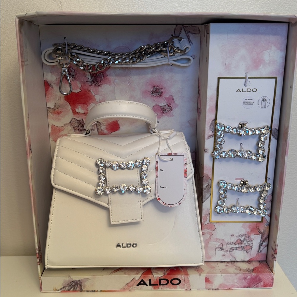 Aldo White Crossbody w/matching Rhinestone shoe clips NWT
